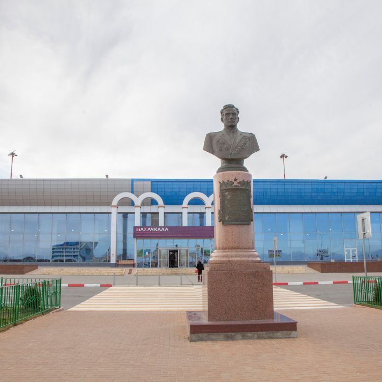 Makhachkala Uytash Airport