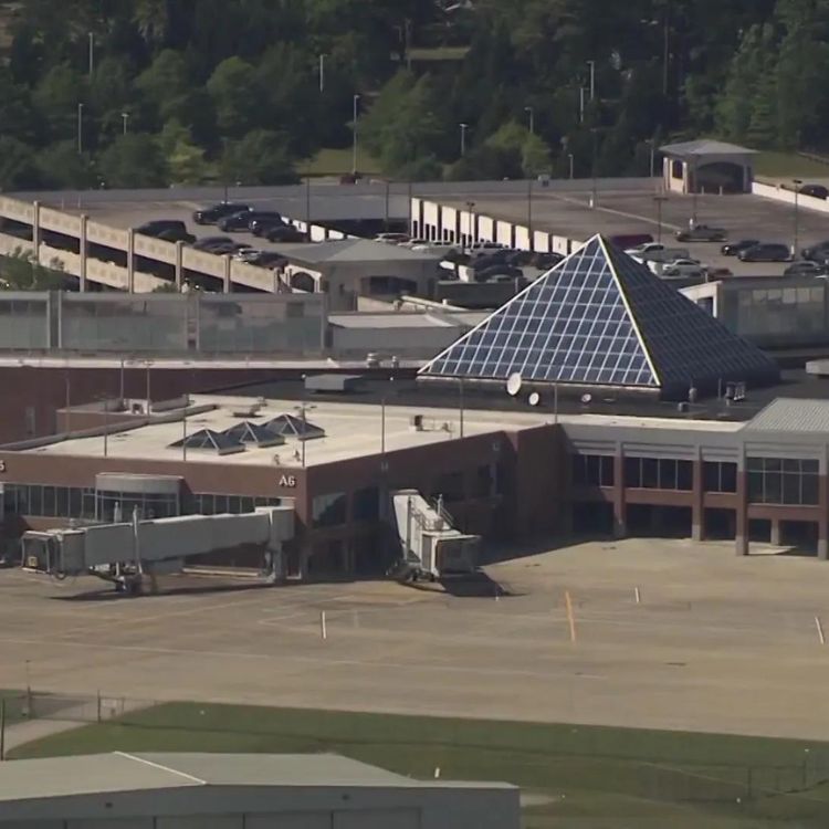 Newport News Williamsburg International Airport